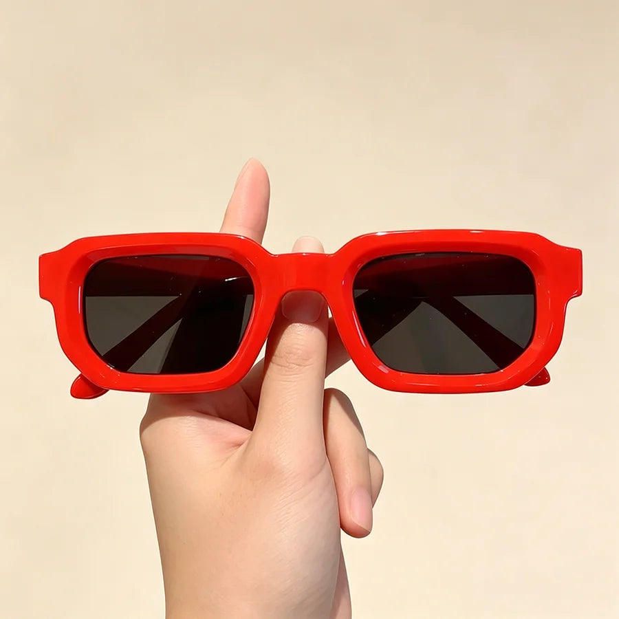 Gafas de sol rectangulares CALIMA de montura roja y lente humo